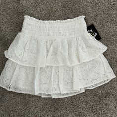 - White Summer Skirt - Size Medium Girls - Has Tags Preppy White Skirt, Whote Skirt, Beachy Skirts, Coquette Bottoms, Cute Summer Skirts, Nice Skirts, Preppy Skirts, White Summer Skirt, Cute White Skirt