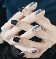 8 Korean Nail Art Designs That Are Super Trendy Right Now Korean Nail, Chic Nail Art, Korean Nail Art, Look Legging, Nail Art Gel, Minimalist Nail Art, Korean Nails, Geometric Nail