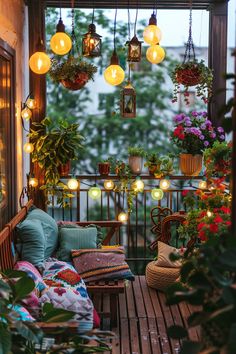 Cozy balcony with colorful cushions, hanging lights, and a variety of vibrant plants creating a warm, inviting outdoor space. Balcony Oasis Apartment, Aesthetic Balcony Garden, Dreamy Balcony, Dream Balcony, Windowless Room, Narrow Balcony