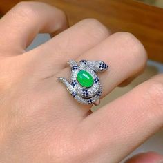 หยกสีสด ดีไซน์น้องสวยยยยย💚💚 Jade Ring, Jade, Ring