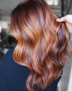 Hair Color Ideas For Red Heads Balayage, Copper Hair Color Dark Roots, Copper Hair With Gold Highlights, Copper Boliage Hair, Copper Gold Highlights On Brown Hair, Chocolate Hair With Copper Highlights, Golden Copper Highlights On Brown Hair, Winter Hair Color Ideas For Red Heads, Baylage Copper Hair