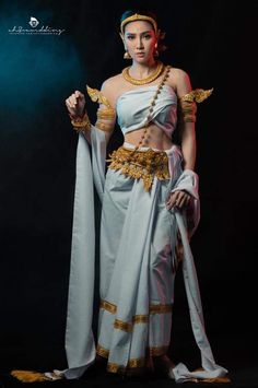 Classic Women, Traditional Costume