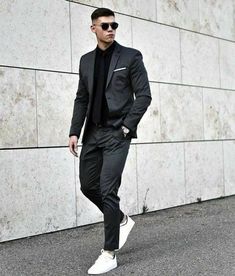 All Black Mens Fashion, Drawing Suits, Men Drawing, All Black Suit, Suits And Sneakers, Sneakers Outfit Men, Black Outfit Men, Black Suit Men