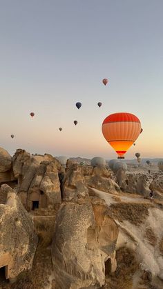 Air Balloon Aesthetic, Telephone Background, Turkey Trip, Somewhere In The World, Cappadocia Turkey, Circle Of Friends, Wish Card, Vacation Mood, Look At The Stars