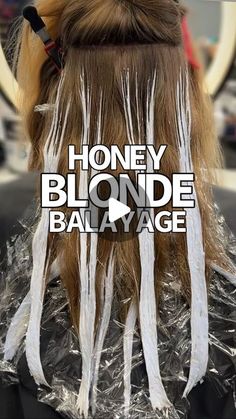 Ash Brown And Blonde Balayage, How To Do A Balayage Step By Step, Brassy Blonde Hair Before And After, Balayage Videos Technique, Natural Blonde Hair Inspiration, Blonde Balayage Vs Highlights, Tie And Dye Blond, Balayage Hair Technique Tutorials, Contouring Hair Blonde