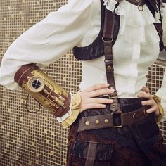 Enhance your steampunk outfits with this must-have armor! Online exclusivity! Steampunk accessory Material composition: brass, zinc alloy, leather Integrated light Cool Steampunk Outfits, Steampunk Modern Outfits, Fantasy Steampunk Clothes, Inventor Aesthetic Outfit, Space Pirate Outfit, Time Travel Aesthetic Outfits, Artificer Outfit, Mechanical Outfit, Steam Punk Clothes