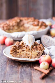 a slice of apple pie on a plate