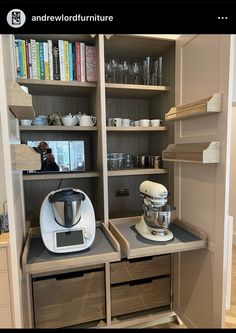 the kitchen is organized and ready to be used as an appliance for cooking