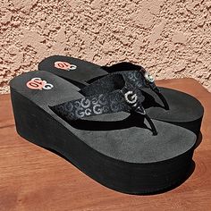 Black Taylir Wedges Platform Flip Flops Sandals Brand: Gbg Los Angeles Size: 10 M Color: Black Style: Taylir Wedged/Platforms Rhinestones In The G Logo 3" Inches High Back Wedge 2" Inches Front Wedge Textile/Man Made Upper New Without Tags And Box Please See All Pictures For Details Black Platform Flip Flops For Beach, Black Platform Flip Flops For The Beach, Goodwill Bins, Black Wedge Flip Flops, Fem Outfits, White Wedge Heels, Thrift Inspo, Platform Shoes Heels, Platform Flip Flops