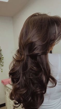 Long Curtain Bangs Blowout, Blowout With Layers And Curtain Bangs, Perm Blowout, Wavy Perm Long Hair, Blowout Hair With Bangs, Chunky Layers Long Hair, Brown Hair Perm, Curtain Bangs Blowout, Front Layers Long Hair