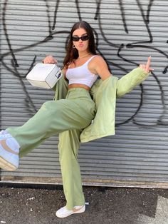 будет интересно) приятного прочтения♡ #разное # Разное # amreading # books # wattpad Outfit Chic, Swaggy Outfits, Green Pants, Mode Inspo, Fashion Streetwear, Teen Fashion Outfits, Looks Vintage, Outfits Casuales