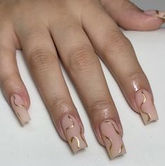 Kali Uchis Orquideas Nails, Gold Nails Square, Gold Nail Inspiration, Beige Nails, Diy Acrylic Nails, Acrylic Toe Nails, Fancy Nails Designs, Blush Nails