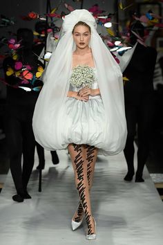 fashion milan week show runway hadid gigi italy moschino walks spring during summer Gigi Hadid Moschino, Gigi Hadid Runway, Moschino Runway, Ethereal Bride, Puffy Wedding Dresses, Gigi Style, Bella Gigi Hadid, Angela Simmons, Gigi Hadid Style