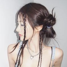 Acubi Hairstyle Long, Aespa Hairstyle, Cai Bing Icon, Xiao Wig, Rave Hairstyles, Girls Fashion Clothes, Harajuku Fashion, Hair Videos, Ulzzang Girl