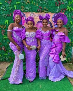 Lilac purple asoebi styles for wedding guests Aseobi Design, African Dinner Party, Asoebi Lace Styles For Wedding, Bridal Brunch Decor, Traditional African Dresses, Asoebi Styles Lace, Aso Ebi Wedding, Ghanaian Traditional Wedding, African Dinner