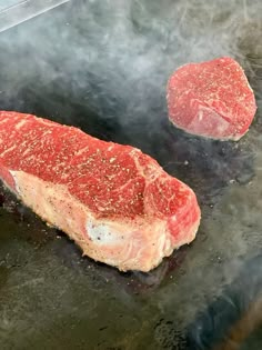 Steaks On The Blackstone Griddle, Steak On Blackstone Grill, Steak On Flat Top Grill, Steak On The Griddle, Blackstone Griddle Steak Recipes, Cooking Steaks On Blackstone Griddle, Ribeyes On Blackstone Griddle