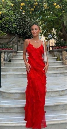 Preppy Dresses, Looks Party, Prom Dress Inspiration, Red Prom, Grad Dresses, Birthday Outfits, Gala Dresses, Chiffon Maxi, Mode Inspo