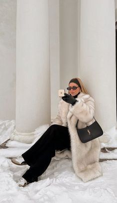 Snow Outfit, Fashion Aesthetics, Causual Outfits, Classic Wardrobe, Winter Fashion Outfits, Winter Looks, Autumn Winter Fashion, Dress To Impress, Insta Fashion