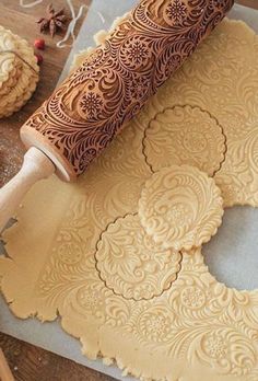 Design Cookies, Kitchen Decor Collections, Engraved Rolling Pins, Gadgets Kitchen Cooking, Baking Cookies, Easy Baking Recipes Desserts, Perfect Cookie, Easy Baking Recipes, No Bake Cookies