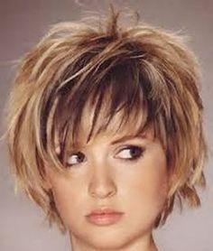 Short Layered Haircuts, Round Face Haircuts, Short Hair Styles For Round Faces, Layered Bob, Haircuts For Fine Hair, Short Hairstyle, Hairstyles For Round Faces, Heidi Klum, Hair Pictures