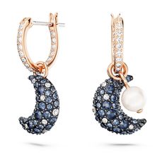 These radiant Sublima earrings are a chic tribute to the reflections and shadows of the moon. The rose gold-tone plated design features an elegant pair of crescent moons, each embellished with a pavé of crystals in dark tones, hanging from dazzling mini hoops. One earring holds a detachable pearl. A perfect choice, whatever phase of style you’re in. Blue Crystal Earrings, Swarovski Crystal Jewelry, Silver Pearl Necklace, Mini Hoop Earrings, Swarovski Jewelry, Crystal Drop Earrings, Opal Necklace, Crystal Pearls, Metal Bracelets