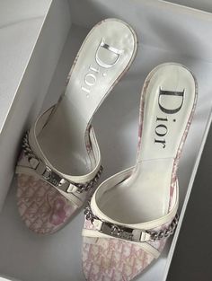 Dior Heels, Pretty Heels, Dr Shoes, Pretty Shoes Sneakers, Vintage Heels, Fancy Shoes, Cute Heels, Girly Shoes, Shoe Inspo