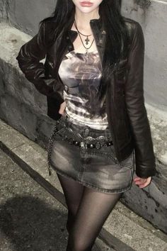 Grunge Clubbing Outfit, Alt Skirt Outfits, Alt Aesthetic Outfits, Emo Outfits Aesthetic, Goth Emo Outfits, Metal Outfits, Luxury Look, Best Winter Outfits