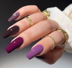 Maroon Purple Nails, Smaragd Green Nails, Multicolored Nails, Pretty Nail Colors, Retro Nails, Fancy Nails Designs, Stylish Nails Designs, Goth Nails, Matte Nails Design