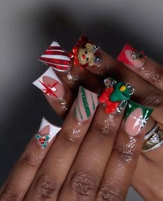 Christmas Nails Shorties, Christmas Nails Crazy, Duck Christmas Nails, Cute Christmas Nails Square, Christmas Shorties, Ugly Christmas Nails, Christmas Duck Nails, Christmas Junk Nails