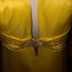 Yellow Deep V Neck Ballgown Worn Once!!! Yellow Ballgown, Dresses Beautiful, Deep V Neck, Deep V, Ball Gowns, Prom Dresses, Size 4, Prom, V Neck