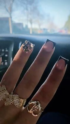 Cute Nails For Birthday Short, Short Acrylic Nails Black Women, Shorties Nail Designs, Acrylic Nail Set, Punk Nails, Hard Nails, Colored Acrylic Nails, Girly Acrylic Nails, French Tip Acrylic Nails