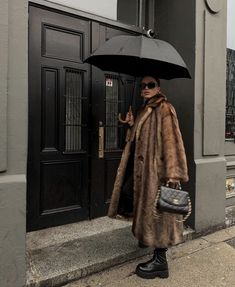 Zara Street Style, Winter Faux Fur Coat, Cardigan Rosa, Mode Mantel