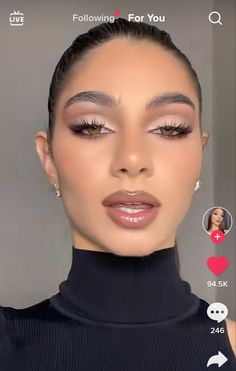 White Smokey Eye, Maquillage On Fleek, Classy Makeup, Gloss Labial, Makeup Eye Looks, Nude Makeup, Glowing Makeup, Glamour Makeup, Makeup Pictures