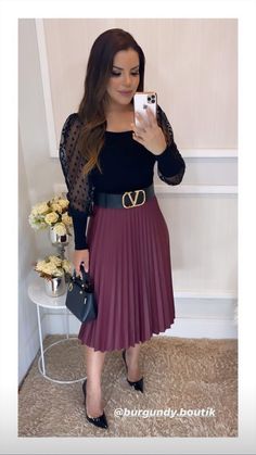 Middie Skirt, Pleated Skirt Dress, Soiree Dress, Eve Outfit, Stylish Party Dresses, Classy Casual Outfits, Modest Fashion Outfits, Formal Outfit