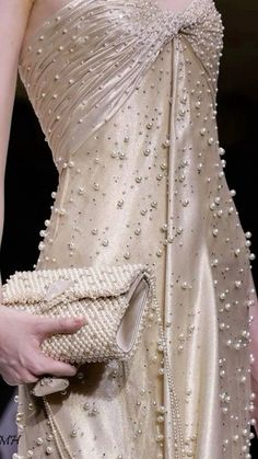 Couture 2024, Runway Fashion Couture, Dreamy Dress, Fashion Design Clothes, Gorgeous Gowns, Fashion Details