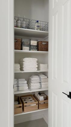 White Bathroom Organization, Bathroom Pantry Organization Ideas, Pax Linen Closet Ideas, Linen Closet Organization Aesthetic, Organizing Bathroom Closet Storage, Home Decor Organization Ideas, Household Storage Ideas, Airing Cupboard Storage Ideas Uk, Aesthetic Apartment Organization