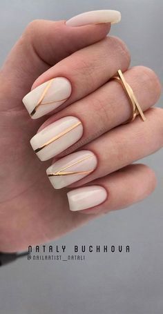 Neutral Nail Designs, Beautiful Nail Designs, Neutral Nails, Pretty Acrylic Nails, Chic Nails, Short Acrylic Nails, Nail Arts, Nail Polishes, 가을 패션