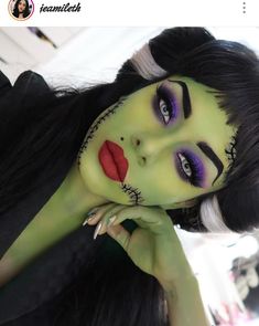 Ideas For Costumes, Frankenstein Makeup, Last Minute Halloween Costume, Monster Makeup, Costume For Girls, Halloween Makeup Diy, Last Minute Halloween, Halloween Makeup Pretty