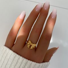 18K real gold filled Tarnish free & waterproof Bow design: 8mm x 11mm Choose your size Weight: 1g Cute Simple Rings Gold, Bow Ring Design, Gold Jewellery Aesthetic Rings, Bow Gold Ring, Bow Ring Gold, 18k Gold Jewelry Bracelets, Initial Heart Necklace, Purity Ring, Trendy Rings