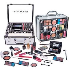 Pinterest Make Up Kits, Penyimpanan Makeup, Makeup Storage Case, Makeup Starter Kit, Alat Makeup, Powder Nail Polish, Cosmetic Kit, Eye Palettes, Makeup Train Case