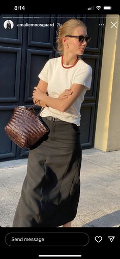 Capsule Wardrobe Minimal, Effortless Style Casual, Carolyn Bessette, Outfit Everyday, Kate Olsen, Chloe Sevigny, Olsen Twins, Luxury Office, Mary Kate Olsen