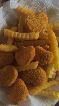 some fried food is on a paper towel