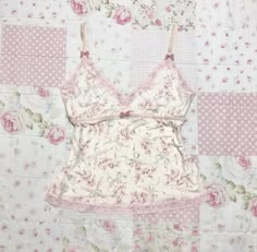 Coquette Two Piece, Fitted Coquette Summer Sleepwear, Spring Coquette Cami Top, Summer Coquette Mini Dress With Built-in Bra, Coquette Tops Depop, Hat Aesthetic, Outfits Y2k, Princess Outfits, Pink Outfits