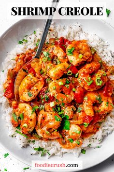 Shrimp Creole | foodiecrush.com Image shows a closeup overhead shot of a white bowl filled with white rice and topped with shrimp Creole (shrimp in a Cajun-spiced tomato sauce with fresh parsley on top Easy Shrimp Creole Recipe, Authentic Creole Recipes, Shrimp Creole Recipe Easy, Shrimp Creole Recipe, Nola Recipes, Creole Shrimp Recipes, Best French Onion Soup, Lobster Roll Recipes, Autumn Recipes Vegetarian