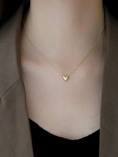 Y Pendant Necklace, 2023 Trend Jewelry, Women’s Chain Necklace, Aesthetic Gold Pendant, Pendant For Chain Gold, Gold Jewellery Aesthetic Necklaces, Good Chains Women, Gold Aesthetic Necklace, Emotional Support Necklace