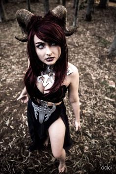 Celtic Priestess, Demon Ideas, Succubus Cosplay, Fashion Fantasy, Goth Style, Skull Makeup