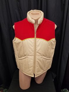 Vintage 1970s Wiman ACTWU Made in USA Worker Ski Warm Vest XL Red Corduroy & Tan Cotton Front Zip Outerwear! Vest is in excellent vintage condition...see pics! Measurements when zipped: shoulder to shoulder 18 in, neck opening 5 1/2, chest 48 in, shoulder to waist length front 25, length in back 27 in. Retro Red Cotton Vest, Red Retro Cotton Vest, Red Cotton Retro Vest, Fitted Retro Red Vest, Retro Red Fitted Vest, Fitted Red Retro Vest, Retro Red Winter Vest, Red Retro Winter Vest, Vintage Red Vest For Winter