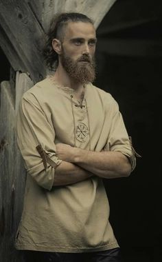 Mens Linen Outfits, Viking Cosplay, Beard Man, Men Linen Shirt, Stylish Shirts Men, Viking Shirt, Viking Men, Shirt Outfit Men, Kurta Men