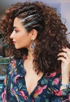 Medium Curly Hair Styles, Hair Vitamins, Penteado Cabelo Curto, Short Curly Hair, Long Curly Hair, Curly Girl, Long Curly, Natural Curls, Curly Hair Styles Naturally