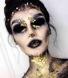 Demon Makeup, Makeup Themes, Face Awards, Holloween Makeup, Creepy Halloween Makeup, Face Paint Makeup, Halloween Makeup Scary, Eye Makeup Pictures, Halloween Makeup Tutorial